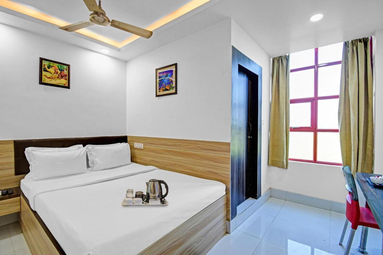 Oyo Townhouse 779 Gods County Hotel Tarapith Exterior photo